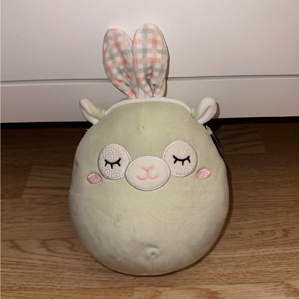 Miley the Llama Squishmallow